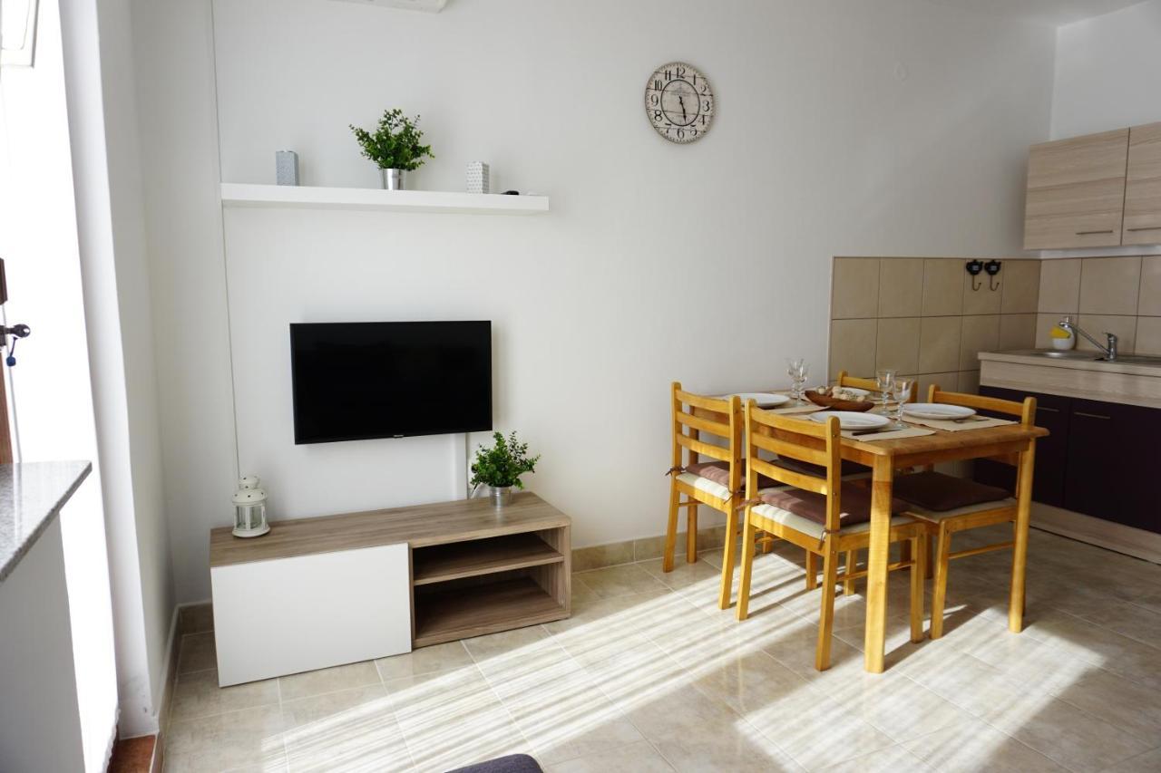Apartment Jelena Fažana Εξωτερικό φωτογραφία